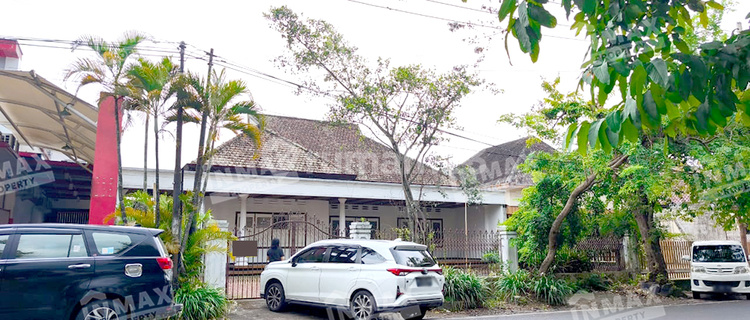 Rumah Lawas Luas 811 M2,Gunung Gunung,Dekat Ijen Boulevard 1