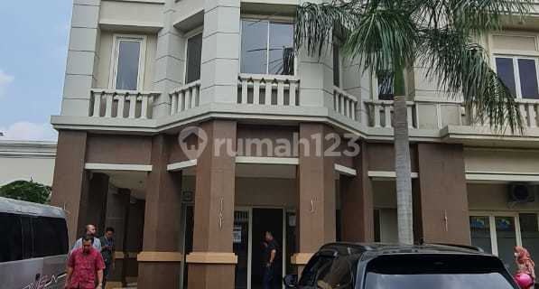 For Rent Quick 3-Storey Shop House in Grand Taruma Housing, West Karawang. 1
