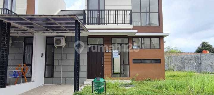 Disewakan Cepat Lokasi Strategis Rumah 2 Lantai Perumahan Grahayana Galuh Mas Karawang Barat 1