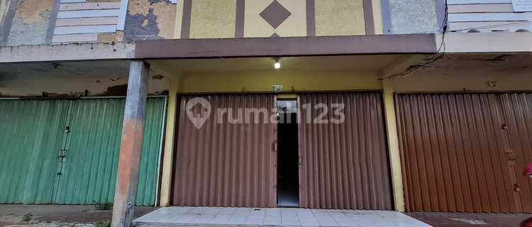 For Rent: 1-Story Shop House, Strategic Location, Perumnas Karawang Barat 1