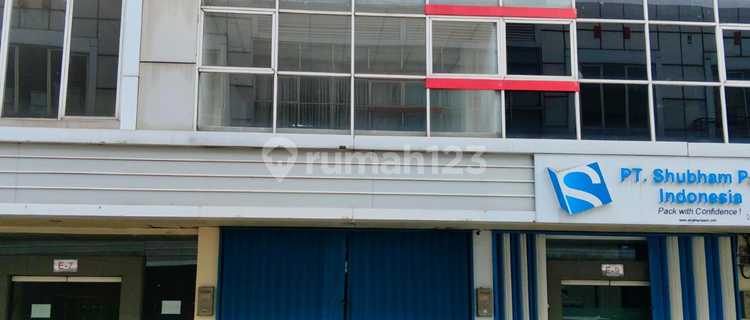 For Rent Fast 3-Storey Shop House Strategically Located in Jababeka CBD Area, Central Cikarang. 1