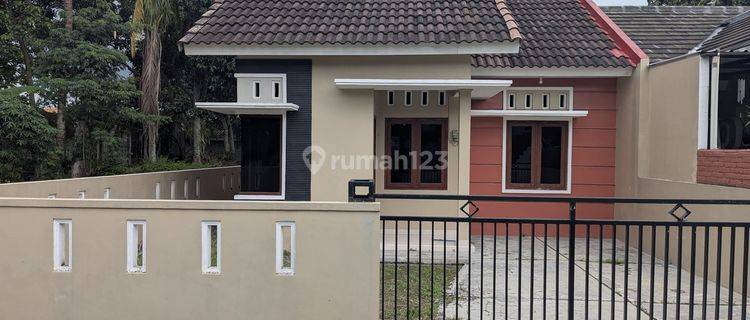 Rumah Modern Strategis Dekat Kota Jogja 1