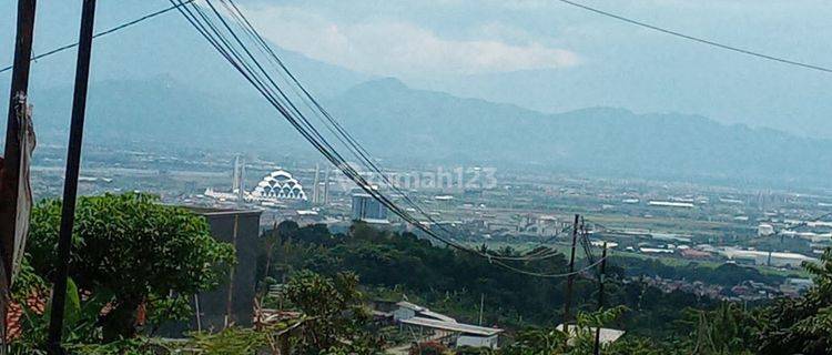 Tanah kecil di Kompleks di area Cilengkrang 1