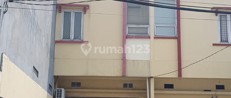 rumah 3 lantai siap huni  1