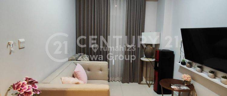 Disewakan Apartemen Taman Anggrek Residence Lantai Sedang view Pool 1