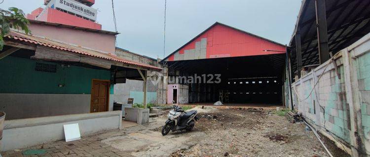 Tanah di Jalan Raya Kampung Bogor, Bekasi 700 m² 1