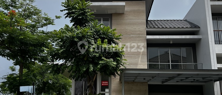 Golf Island PIK Serenade House 1