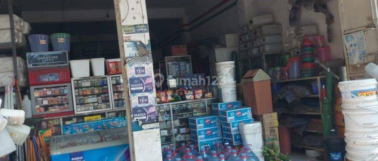 Disewakan Toko Lokasi Super Strategis Sebrang Pom Bensin Weleri Pinggir Jl Raya Utama Propinsi Selalu Rame 24jam Jualan Apa saja Dijamin Pasti Laku 1