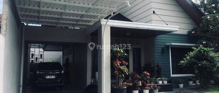 Dijual Rumah 2 Lantai di Medan Johor Dekat Asrama Haji  1