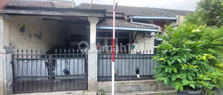 Rungkut Mapan Cool House Facing South, Price Negotiable 1