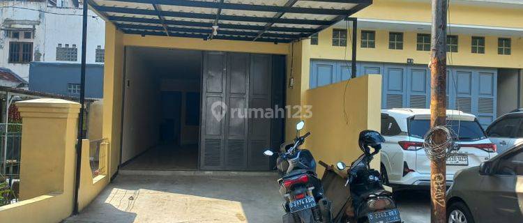 Disewa Ruang Usaha Kawasan Perkantoran Di Peta Mainroad 1