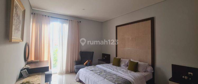 Rumah Mewah Full Furnish Siap Huni Murah Banget  1