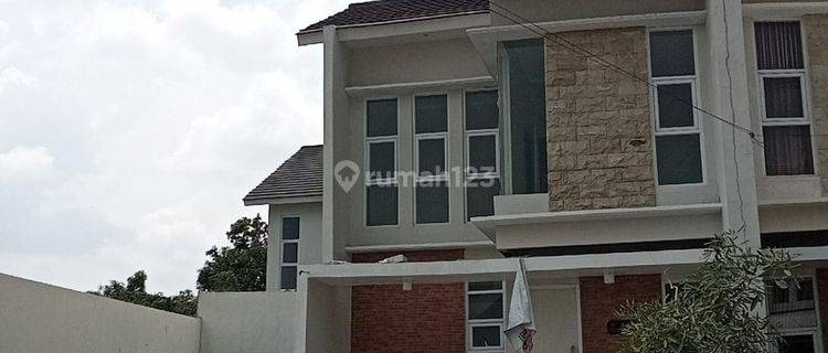 Rumah Baru 2 Lantai Perum Tengah Kota Wirobrajan Yogyakarta 1