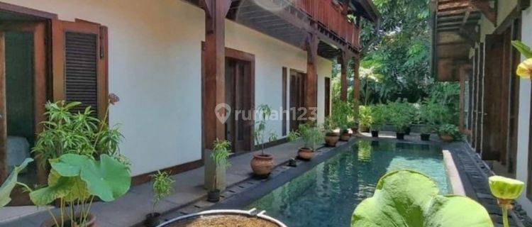  Rumah Unfurnished Bagus Sekali SHM  Menteng Jakarta 1