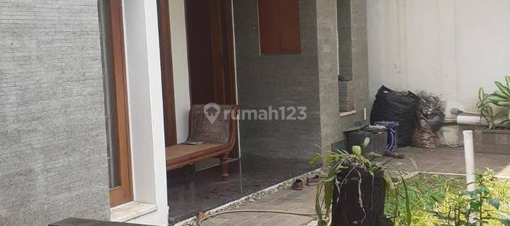 Rumah Minimalis Keren di Kebayoran Baru 1