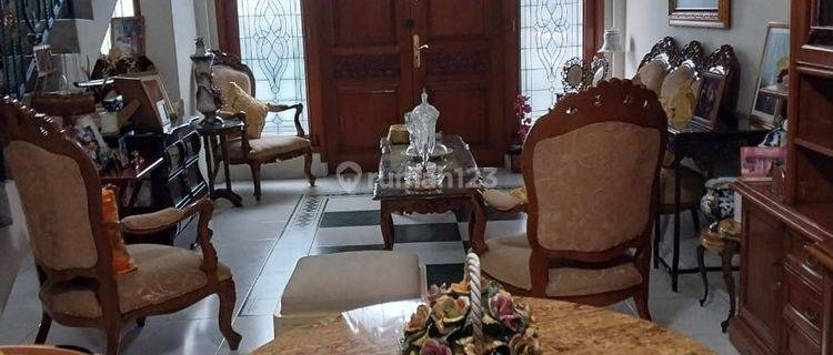 Rumah Minimalis Cocok Ruma Tinggal kost di Kebayoran Baru 1