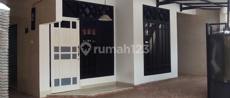 Rumah Tebet Akses Jalan Lebar 1
