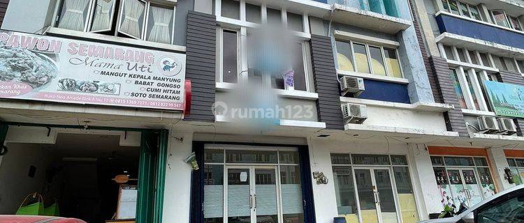 Ruko Lokasi Ramai di Gading Serpong  1