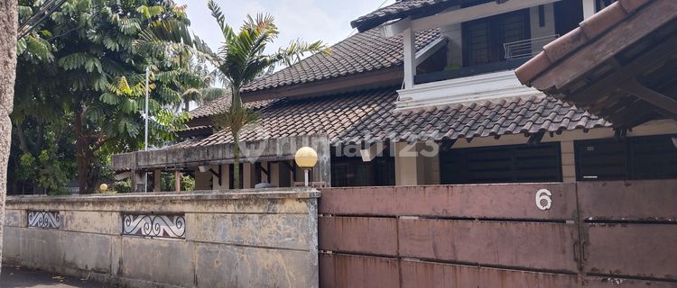 2-Story Hook House Jl Puri Mutiara 3, Cipete Selatan, Cilandak 1