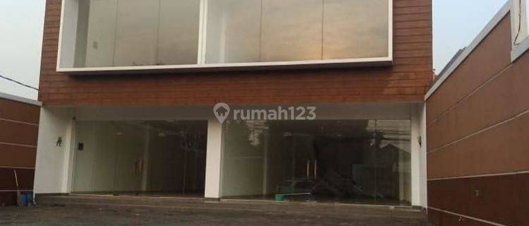Ruko Cantik Parkir Luas di Jagakarsa 1