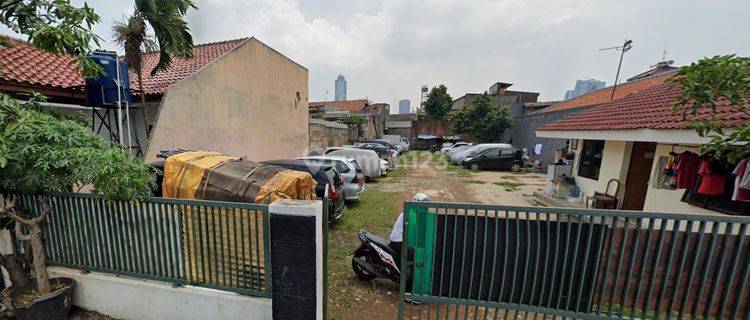 Tanah Luas 687m2 di Tebet 1