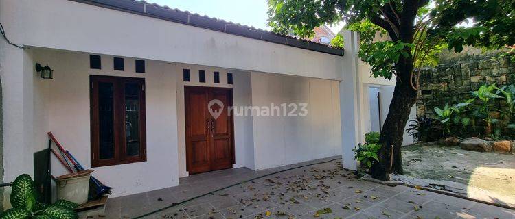 Rumah Baru Renov di Mampang Siap Huni 1