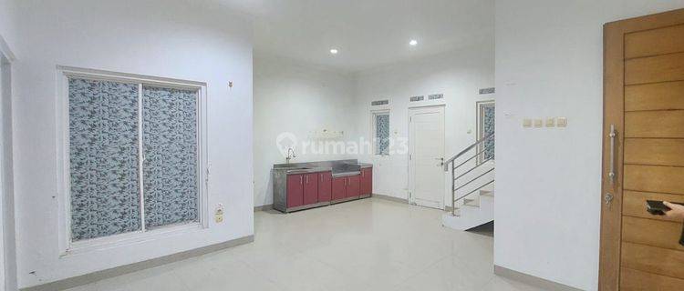 Rumah Dilokasi Emasnya Yogyakarta   Dalam Cluster Dekat Ugm Alazhar,yis 1