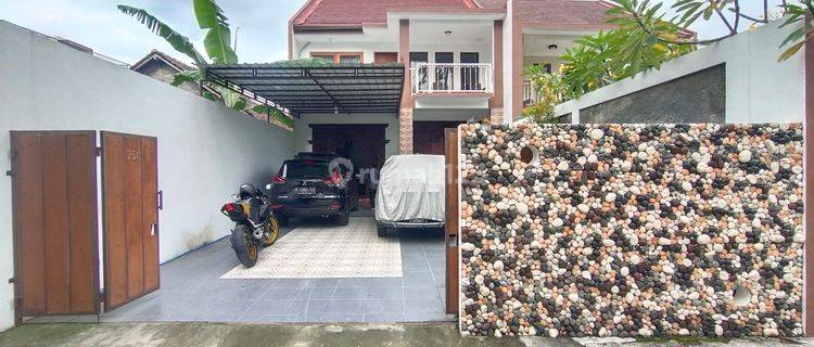 DI JUAL RUMAH MODEL CLASSIC DI CONDONG CATUR  1