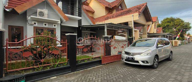 RUMAH CANTIK SUPER MURAH DALAM PERUMAHAN DI MAGUWO  1