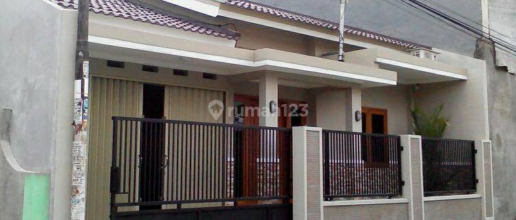 KOSAN BERIKUT RUMAH INDUK DEKAT KAMPUS DI SETURAN 1