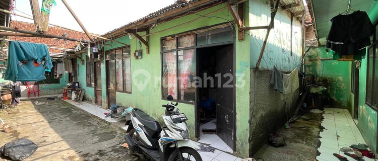 Rental with 16 Doors Needs a Little Beautification "Sayap Antapani Bandung" 1