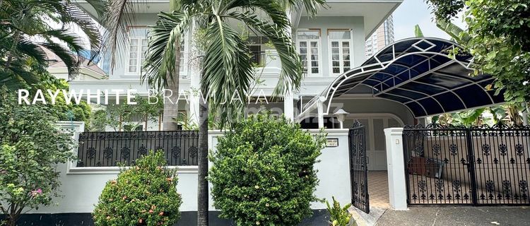 Rumah Siap Huni Dalam Kompleks Elite Area Mega Kuningan 1
