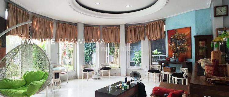Disewakan Rumah cocok Untuk Kantor Lokasi Strategis Area Kemang Utara 1