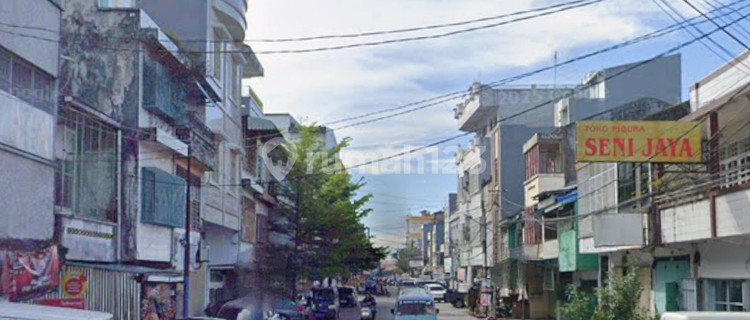 Shop House on Diponegoro Street, Ende Wajo Makassar 1
