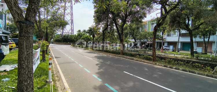 Selling Shophouse on the Side of Gading Serpong Road, Tangerang 1