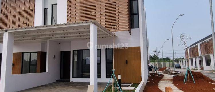 Rumah 3 Lantai Bagus Northbend Metland Puri 1