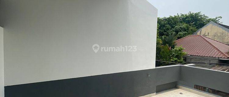 Rumah Baru Mewah Siap Huni di Bintaro Sektor 9 1