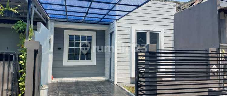 Rumah modern di Nusaloka 14.5 jl Bintan
 1