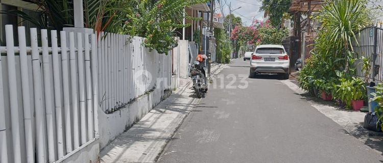 House for Sale in Tomang, West Jakarta, Good Condition 1
