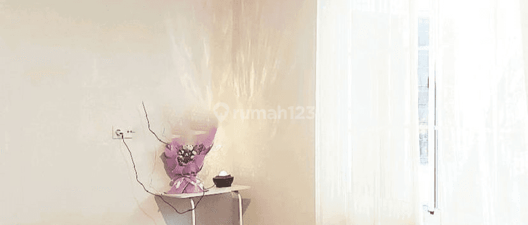 Rumah Bagus Semi Furnished SHM Pantai Indah Kapuk, Jakarta Utara 1