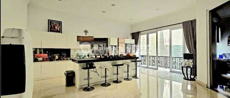 For Sale Luxury Home Alam Sutera, American Style, Land Area 300M2 1