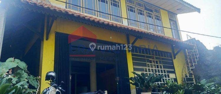 Dijual Rumah Ex Rumah Usaha Katering Kawasan Jatisari Purwodadi Pasuruan 1