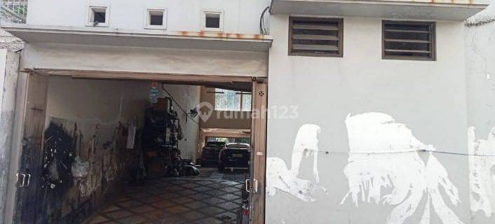Ruko Strategis 2 Lantai Kertajaya Surabaya Timur 1