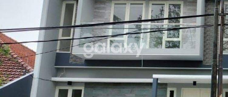 Rumah Manyar Tirtomoyo Surabaya Timur Hadap Utara 1