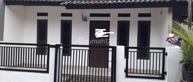 Disewakan Rumah Bagus Strategis di Pamulang 1