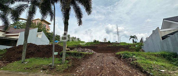 TANAH Strategis di Villa Puncak Tidar 1