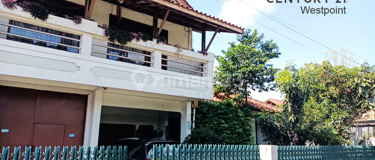 Affordable House Suitable for Business on Jl. Kiaracondong, Bandung 1