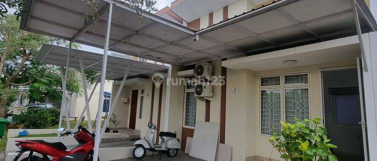 Rumah Cantik Full Furnish sisa bawa koper di kawasan Summarecon 1