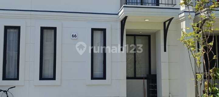 Rumah Sewa di Summarecon Cluster Topas 1