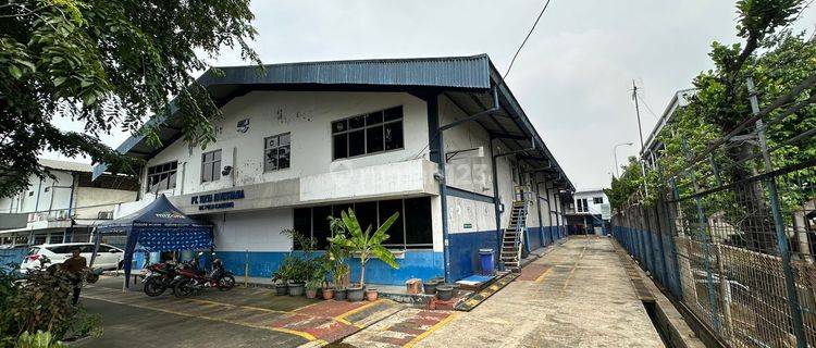 Gudang di Lokasi Strategis Luas 2000m2 Duren Sawit, Jakarta Timur 1